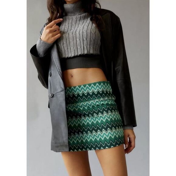 Urban Outfitters Peachy Low Rise Mini Skirt - Picture 9 of 9